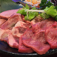 肉の田じま - タン盛り合わせ