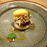 山地陽介 - 【7】デザート：カカオ64%トロピカルフルーツ(マンゴーソース)湯葉キャラメル