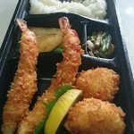 喜 - 自家製えびフライとカニクリームコロッケ弁当