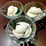 Bistroフルフル - fleu fleu デザート（２０１５年６月）