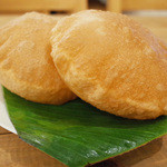 ヴェヌス サウス インディアン ダイニング - プーリ・マサラ(500円)のプーリ