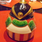 くろぎ - 活蛸梅肉掛け　蜂蜜　　凄い焼き物に入ってます