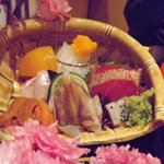 くろぎ - 豊後水道盛り合わせ　本鮪　茗荷だけ　山葵菜