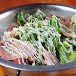 フジヤマドラゴン - 料理写真:ホットハムサラダ