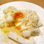 山地陽介 - 【3】水烏賊のカルボナーラ 温度卵はこんな感じ。