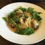 Rococo Diner - 牡蠣とルッコラのペペロンチーノ