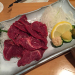 馬肉料理専門店さくら - 赤身刺し