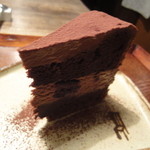  Outi - チョコレートケーキ
