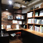 Rainy Day Bookstore & Cafe - 店内２