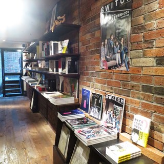 Rainy Day Bookstore & Cafe_2