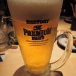 Sumibi Yakitori Gombei - まずは、ビールでかんぱ～い！！
      今日はお友だちと3人で食べに来たので、
      みんなで食べたいものをいっぱい注文したよ♪