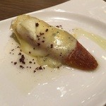 Ciutat Comtal - 【M CUATRO QUESOS/チーズ乗せミニバゲット】（1.95€）