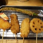 Kushikatsu Tanaka - 串カツ5品盛り640円(税抜)