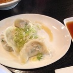 水餃子(３ケ)(240円)