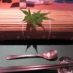 懐石カフェ 蛙吉 - 鮎の押し寿司風サラダ