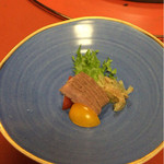 和田金 - 肉＋スジにミカンソースがけ