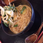 カレーうどん 富貴堂 - 野菜かき揚げカレーうどん。玉ねぎたくさんで嬉しい。