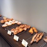 パンやきどころ RIKI - すこしずつ、追加、良かったですね、後続の方達