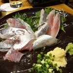 板前寿司 - アジ刺身