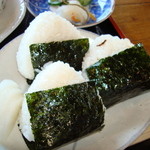 Okayama Fujita Onigiri Chaya - 追加のおにぎり：うめ・昆布。サケ