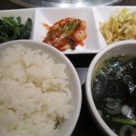 天山 - 三種盛のライス・スープ・ナムル