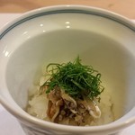 ひろ作 - 鱧皮のおこわ。