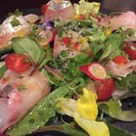 エ パタティ エ パタタ - シマアジのカルパッチョ　780円