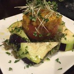 エ パタティ エ パタタ - フルーツトマトのマリネと水ナス　460円