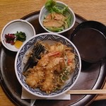 天ぷら 神田 - ご飯は天丼