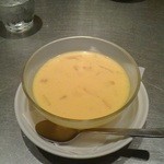 頂上麺 筑紫樓 ふかひれ麺専門店  八重洲店 - マンゴープリン。550円外