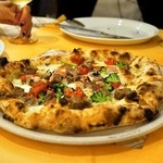 Pizzeria Bella Napoli - 2015.6 サルシッチャ エ ブロッコリ（2,200円）