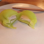 菊壽堂義信 - 季節のお菓子「あお梅」（2015年6月）