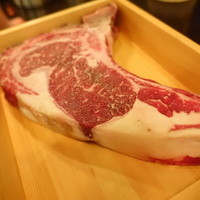 アカミヤコウシ - メイン熟成肉