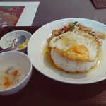 タイ料理バンセーン - ガバオライス定食