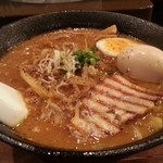 ひろや - 味噌ラーメン　トッピング卵のせ