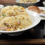 中国料理 登龍 - 炒飯(580円)＋大盛り(100円)…横から