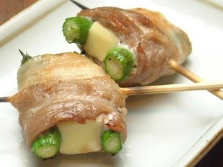 Tori Ittetsu - アスパラとチーズの豚肉巻