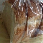 ラ・ヴィ・エクスキーズ - パンドミハーフ