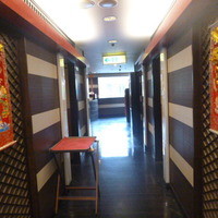 中国料理 豪華 - 両側に個室