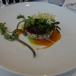 ロテスリーレカン - 豪州産牛ランプのロースト そばの実のラグー わさび風味