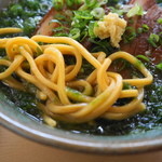 のりば食堂 - ウコンを練り込んだ自家製麺