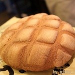 浅草 花月堂 - ジャンボメロンパン