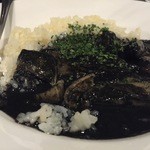 エ パタティ エ パタタ - イカの墨煮　バターライス添え　950円