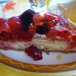 キャナリィ ロウ 八事店 - ベリータルト