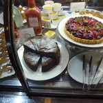 キャナリィ ロウ - ベリータルト、ガトーショコラ