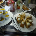 キャナリィ ロウ - シフォンケーキ、マンゴープリン