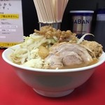 ラーメン 一心 - ラーメン中（ニンニク、アブラ、肉玉)
