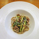 アンティカ オステリア マジカメンテ - 鴨とアスパラのビゴリ