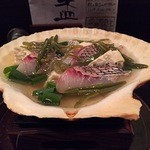 酒盃 - 15/4　鯛とジュンサイの貝焼き（かやき）