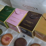 GODIVA - 一箱一箱がお洒落です